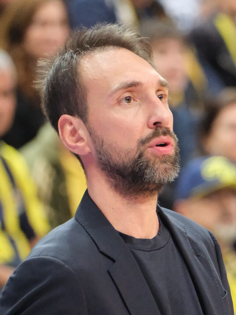 Giuseppe Poeta — Olimpia Milano, Poeta si prende le colpe ma la squadra deve rispondere